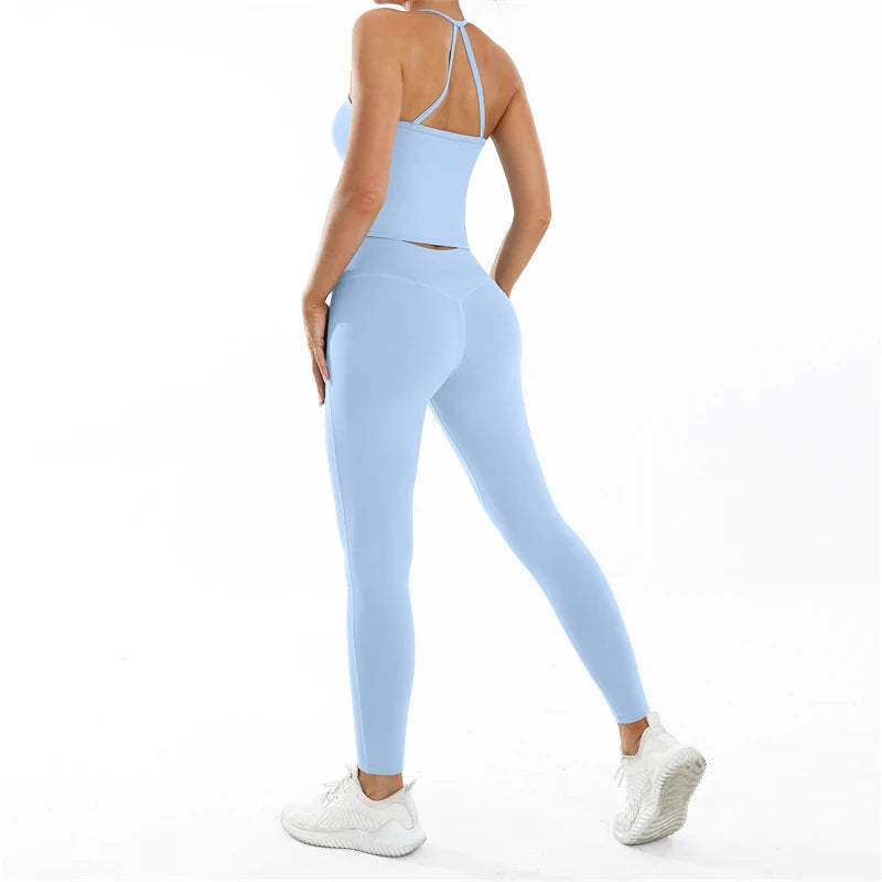 EMILY SET - LIGHT BLUE Tank Top & Scrunch Leggings