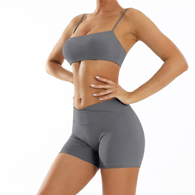 KIRA SET - GREY Sports Bra & Scrunch Shorts