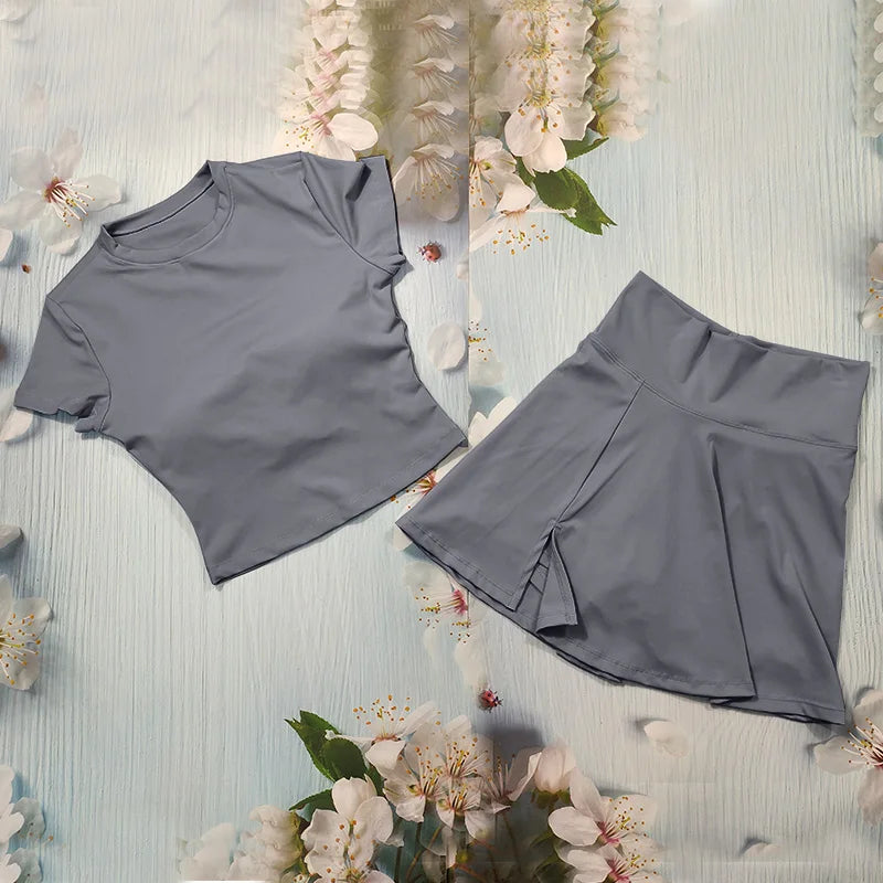 NICOLE SET - Sports T-shirt & Skirt