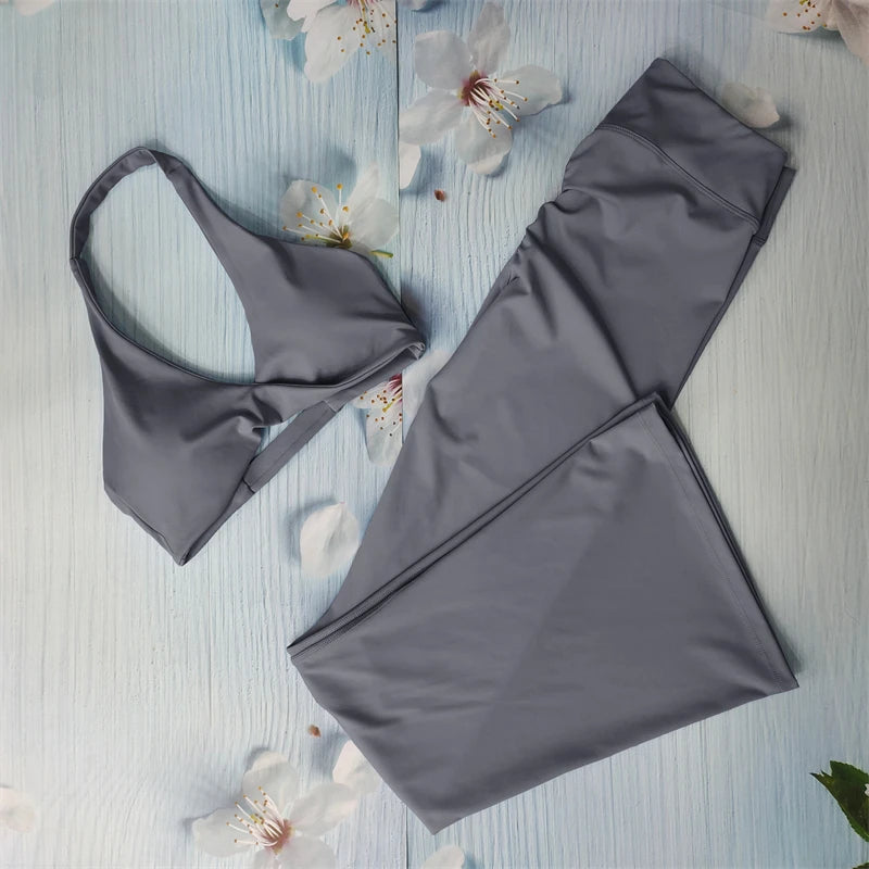 DANIELLE SET - GREY Twist Halter Bra & Scrunch Leggings