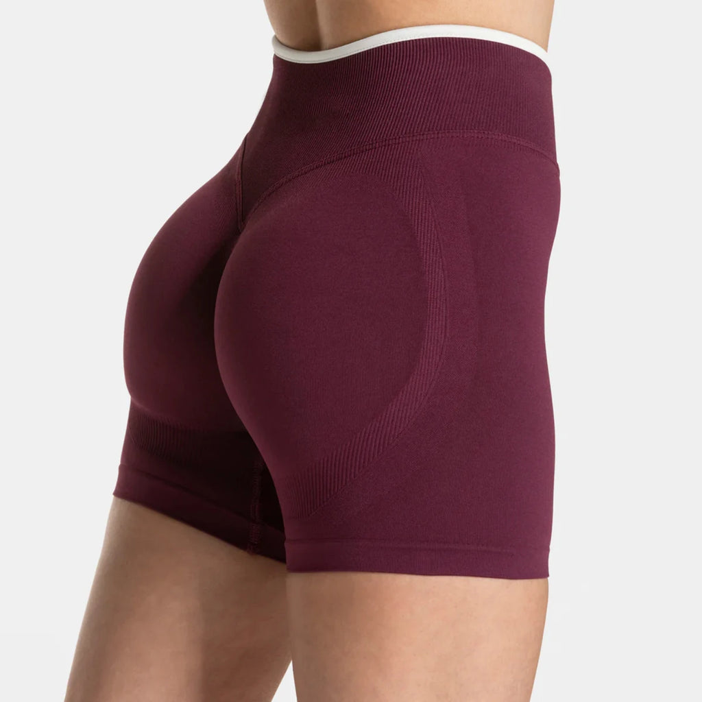 MELANI SHORTS – SEAMLESS SCRUNCH BUM LIFTING SHORTS